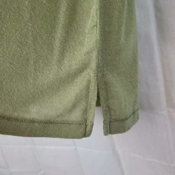 Hello Nite! Womens Olive Green Short Sleeve V Neck Basic T Shirt Size Small - Picture 4 of 7